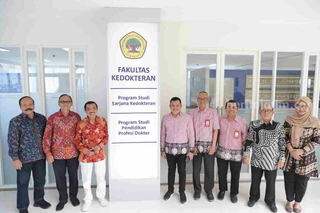 YPTA Resmikan Laboratorium FK Untag Surabaya Peresmian laboratorium dan ruang dekan FK Untag Surabaya di Gedung Prof H Roeslan Abdulgani