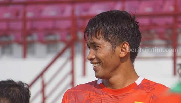 M Zaenuri, bek Dewa United. (Way)