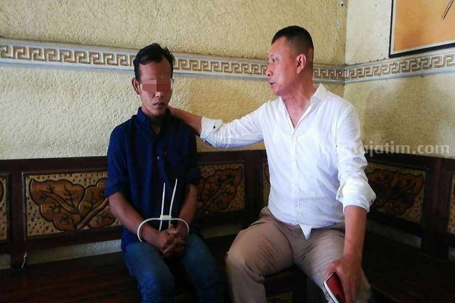 Mokh Izzul Arobi (27) setelah diamankan Polsek Purworejo Kota Pasuruan