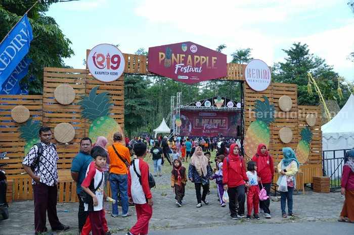 Buka Pinepple Festival 2023, Mas Bup Dhito : Fokus Pada Hilirisasi dan Industrialisasi Nanas
