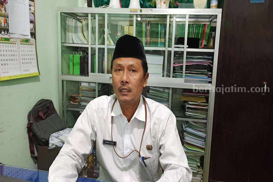 Daftar Haji Sekarang di Ponorogo, Berangkat 35 Tahun Lagi Kasi Penyelenggaraan Haji dan Umrah Kantor Kementerian Agama (Kemenag) Ponorogo, Marjuni(Foto/Endra Dwiono/Beritajatim.com)