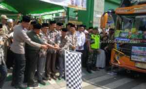 Bupati Badrut Tamam Lepas JCH Pamekasan