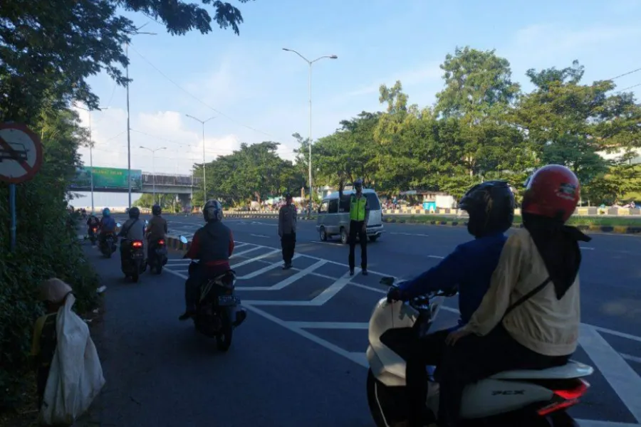 Motor Masuk Suramadu Tidak Tertib, Polisi Lakukan Penjagaan