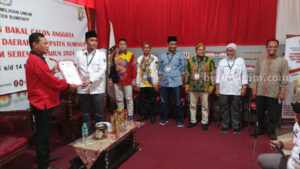 PDI Perjuangan Sumenep Daftarkan Bacaleg, Penuhi Kuota Keterwakilan Perempuan PDI Perjuangan Sumenep mendaftarkan 50 bacaleg DPRD Sumenep ke KPU