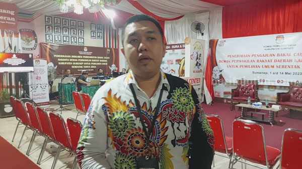 Komisioner KPU Sumenep, Deki Prasetia Utama