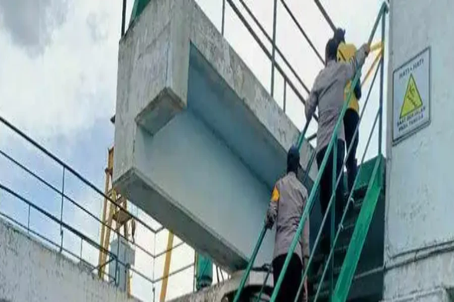 Dua Pekerja di Babat Lamongan Tewas Tersengat Arus Listrik Mesin Tersengat Listrik Lamongan