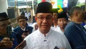 Hasil Survei Rendah, Capres Anies : Masih Fluktuatif dan Banyak Waktu Bacapres Anies Baswedan, di Ponpes Darul Muttaqin Desa Jeru, Kecamatan Turen, Kabupaten Malang, Rabu (24/5/2023) sore.