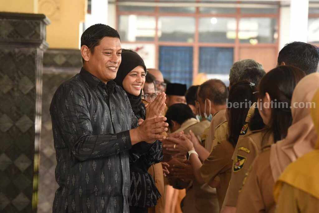 Wali Kota Kediri dan Bunda Fey Halal Bihalal bersama Kepala OPD dan ASN WhatsApp Image 2023-05-02 at 12.30.30_11zon