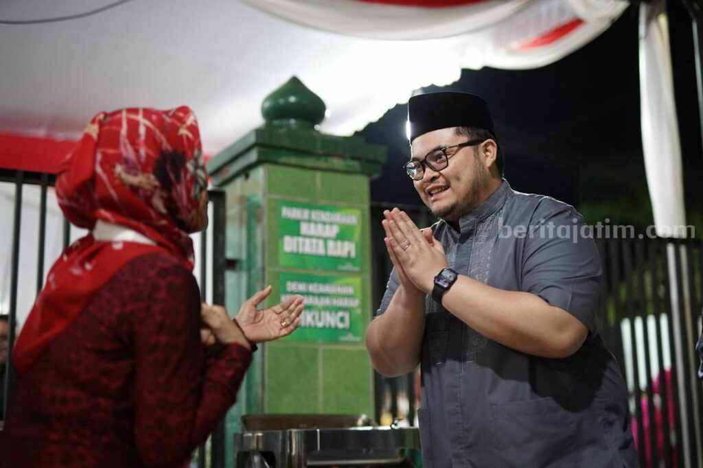Jabatan Bupati Hanya Mandat, Mas Dhito : Kalau Sakit Bisa Kerokan dan Minum Jamu