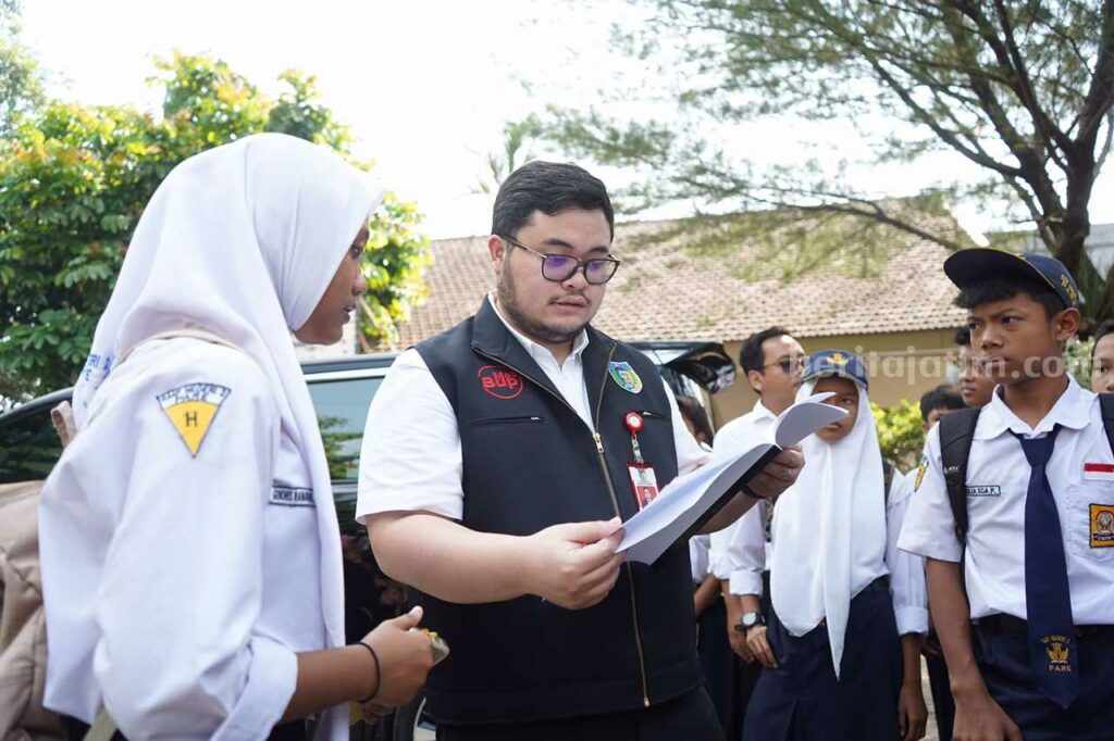 Pelajar SMP di Kediri Bikin Surat Pribadi untuk Bupati, Isinya Sebuah Kritik