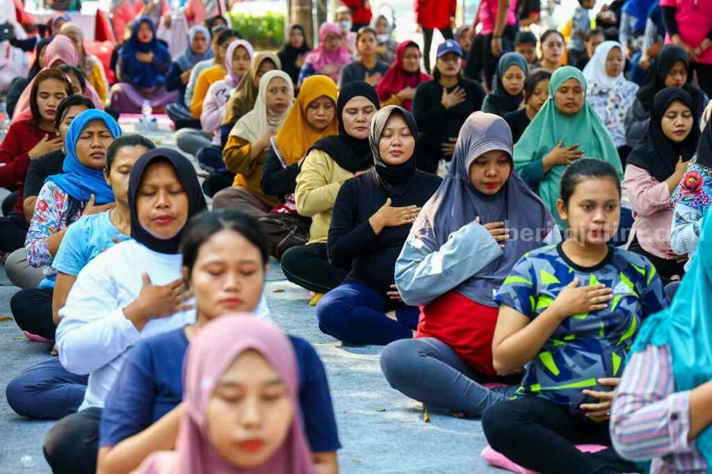 Tekan Angka Kematian Ibu dan Bayi, Pemkot Kediri Gelar Yoga Prenatal