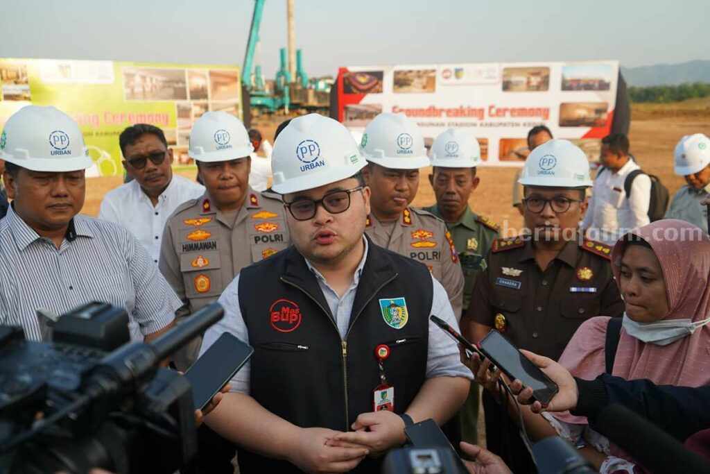 Bupati Kediri Minta Pembangunan Stadion Baru Tepat Waktu dan Mutu