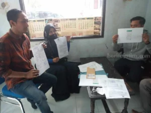 Atik Rohmawati didampingi kuasa hukumnya