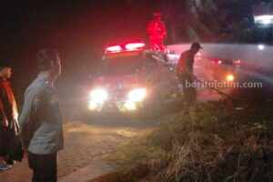 Kayu Batangan di MWC NU Lenteng Sumenep Terbakar kebakaran MWC NU