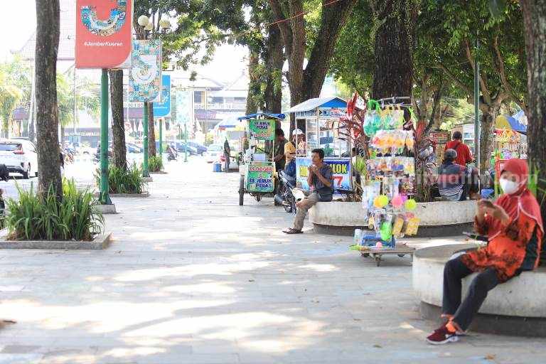 PKS Minta Tersedia Lokasi Khusus untuk PKL Selama Renovasi Alun-alun Jember