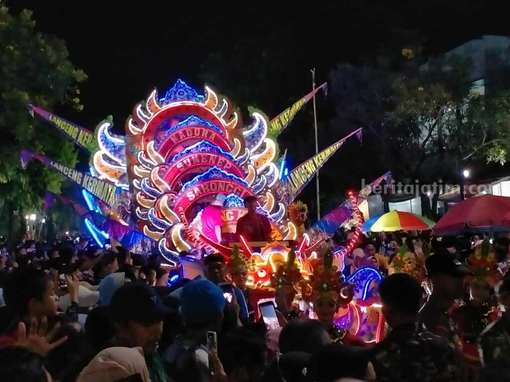 Parade Musik Tong-tong yang digelar Pemerintah Kabupaten (Pemkab) Sumenep