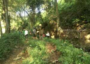 Tradisi Susuk Wangan di Malang, Upaya Normalisasi Saluran Irigasi Susuk Wangan, upaya Dinas Pekerjaan Umum Sumber Daya Air (DPU-SDA) Kabupaten Malang, Rabu (21/6/2023) agar saluran irigasi tetap lancar selama musim kemarau.