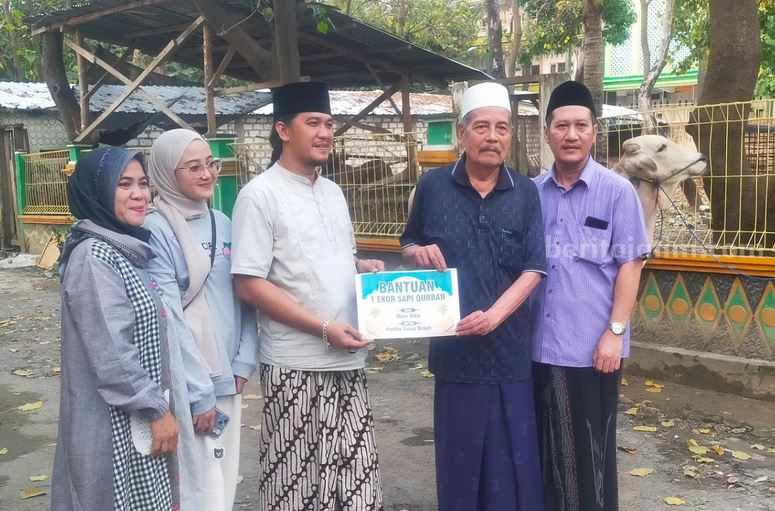 Sapi kurban dari Mbak Bibie Cucu Syahrul Yasin Limpo yang diserahkan ke Ponpes Sunan Drajat Lamongan.