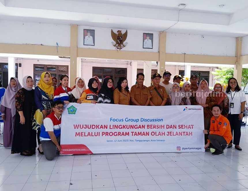 Peserta FGD dari unsur Pertagas dan Kecamatan Tanggulangin serta Kelompok Tampung Olah Jelantah Peserta FGD dari unsur Pertagas dan Kecamatan Tanggulangin serta Kelompok Tampung Olah Jelantah