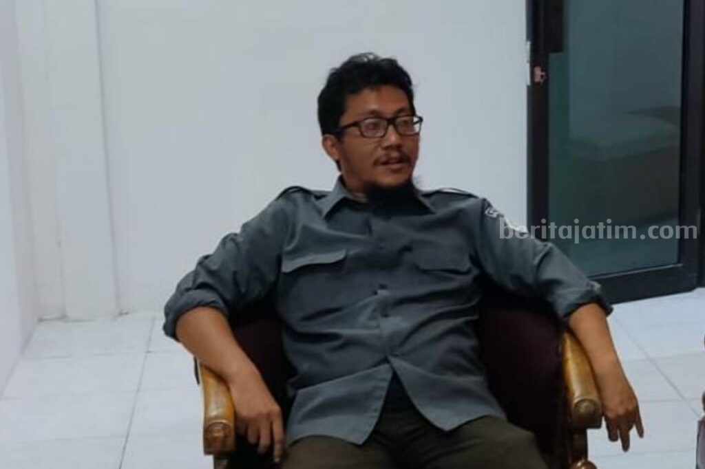 Bawaslu Lamongan Surati KPU, Ada Kesamaan Nama Perangkat Desa dengan Bacaleg Koordinator Divisi Hukum dan Penyelesaian Sengketa, Bawaslu Lamongan, Amin Wahyudin.