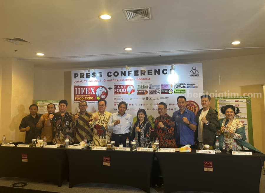 Krista Exhibitions saat konpers jelang IIFEX 2023 di Grand City Mall Surabaya, Jumat (9/6/2023).[foto/ademasrio].