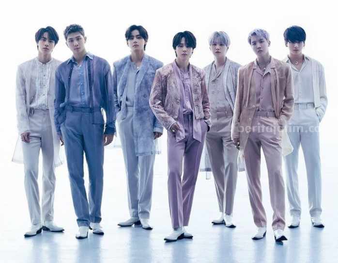 Rayakan 10 Tahun BTS, Pemerintah Korea Selatan Gelar Acara Meriah Potret BTS. (Sumber foto: Instagram/@bts.bighitofficial)