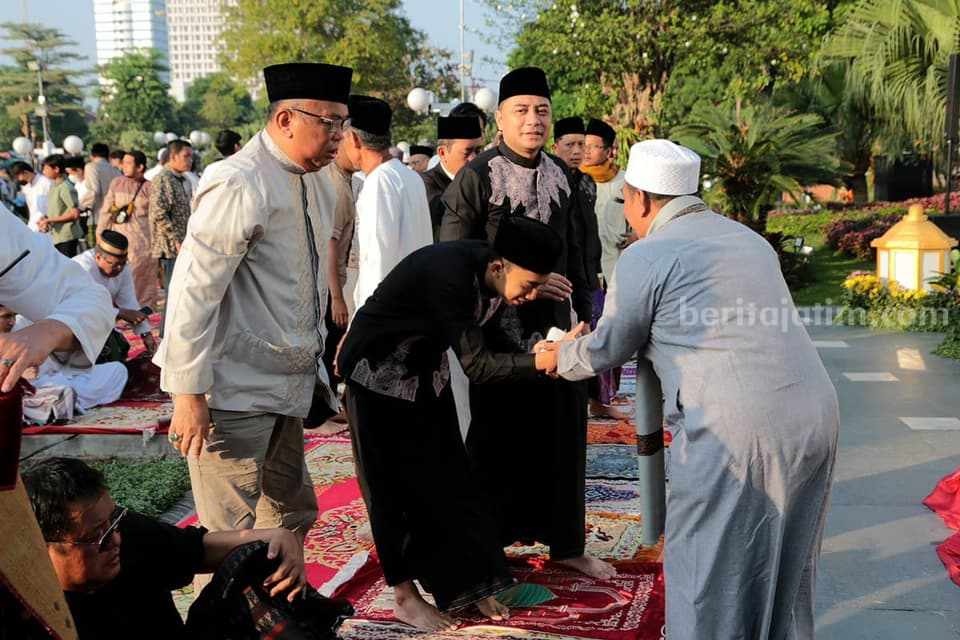 Wali Kota Surabaya Eri Cahyadi: Idul Adha Moment Berbagi dan Sedekah Eri Cahyadi