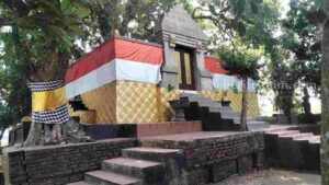 Situs Siti Inggil di Dusun Kedungwulan, Desa Bejijong, Kecamatan Trowulan, Kabupaten Mojokerto. [Foto : Misti/beritajatim.com]