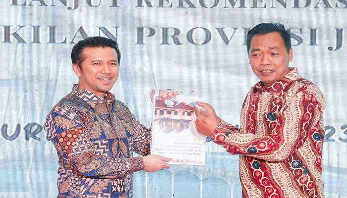Wakil Gubernur Jawa Timur, Emil Elestianto Dardak