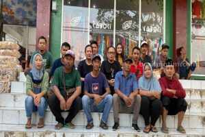 Sejumlah PKL di kawasan pasar wisata Cheng Hoo Pandaan Pasuruan. Sejumlah PKL di kawasan pasar wisata Cheng Hoo Pandaan Pasuruan.