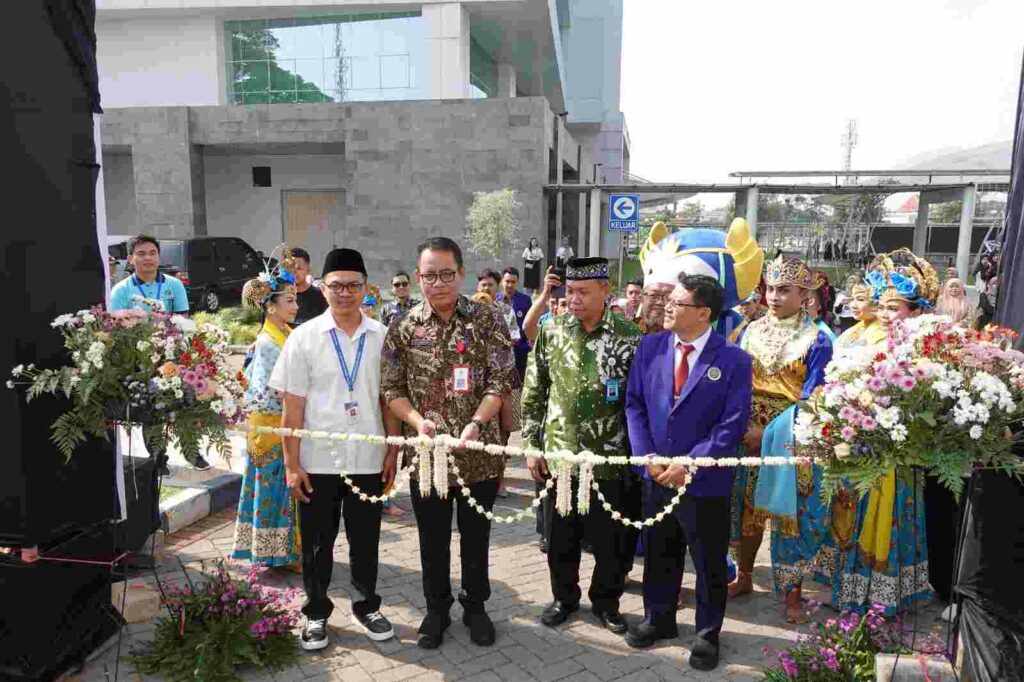 embukaan gebyar pameran karya inovasi mahasiswa PPG UM (Foto: Istimewa)