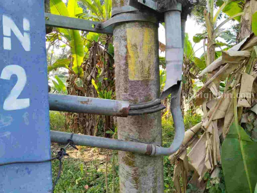Kondisi kabel di GTT di Dusun Brayukulon, Desa Brayublandong, Kecamatan Dawarblandong, Kabupaten Mojokerto yang dicuri. [Foto : ist]