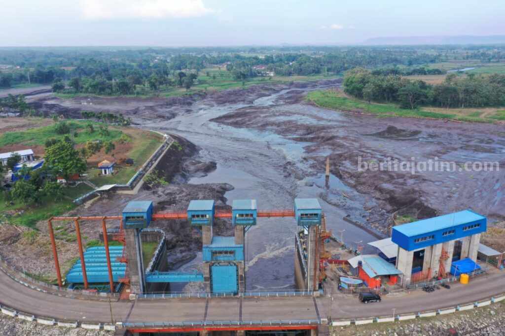 Kondisi Waduk Sengguruh.