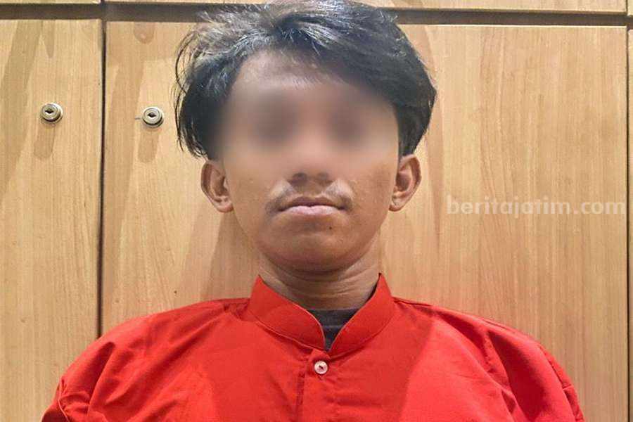 MH saat diamankan di Polrestabes Surabaya. (Foto/Satreskrim Polrestabes Surabaya)