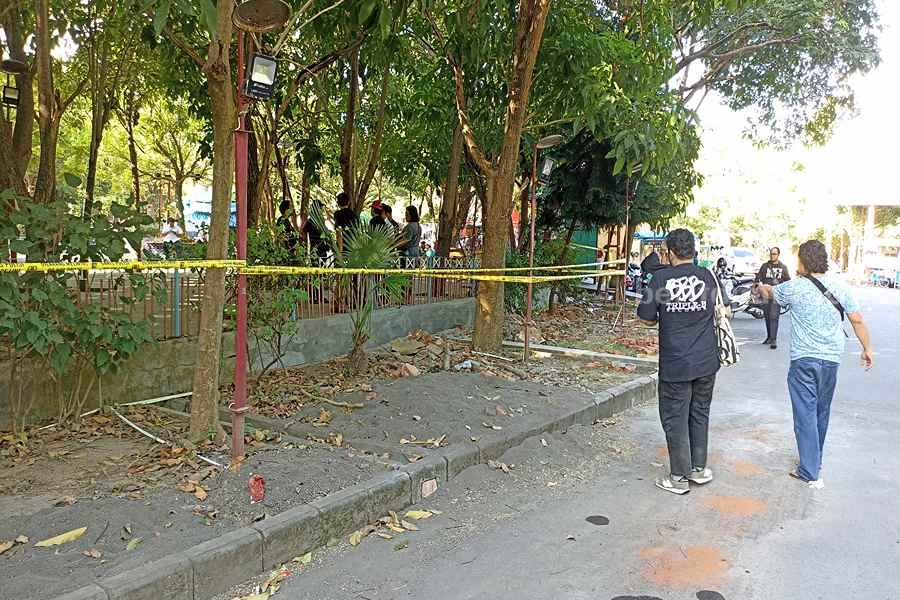 Mutilasi Surabaya, Sampel Tulang Dikirim ke Mabes Polri Lokasi ditemukannya potongan tubuh bagian bawah di Atlantis Kenjeran Park, Senin (12/06/2023).