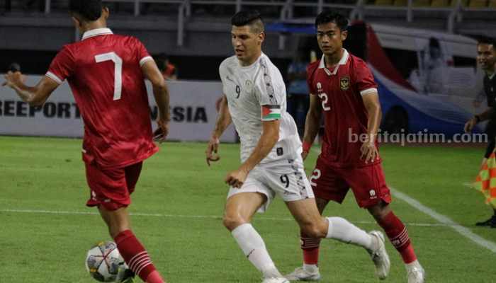 Kapten tim Palestina saat melawan Timnas Indonesia. (Way)