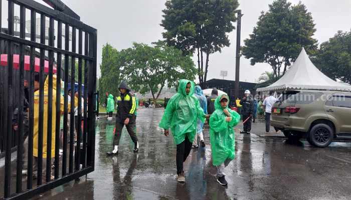 Suporter Timnas Indonesia di dalam Stadion GBK. (Way)