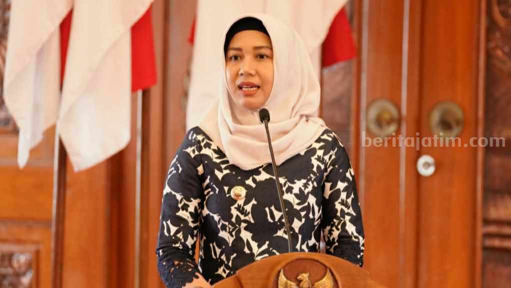 Wali Kota Mojokerto Ika Puspitasari saat Safari Gemarikan dan Pelantikan Forikan di Ruang Sabha Mandala Madya, Kantor Wali Kota Mojokerto. [Foto : ist]