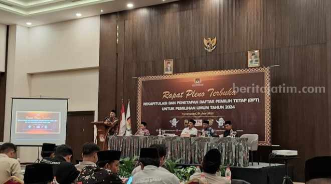 Suasana Rapat Pleno Terbuka penetapan DPT Pemilu 2024 yang digagas KPU Pamekasan, di Azana Style Hotel Madura, Jl Jokotole 282 Pamekasan, Rabu (21/6/2023).