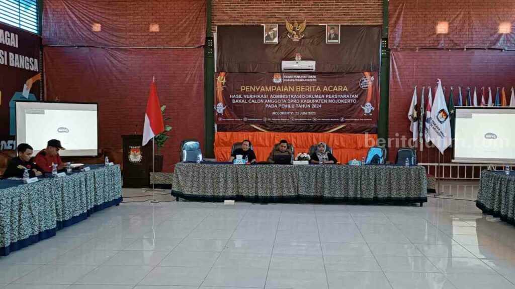 KPU Mojokerto Umumkan Hanya 43 Bacaleg Penuhi Syarat KPU Mojokerto