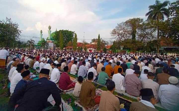 Suasana salat Idul Fitri 1444 Hijriah.