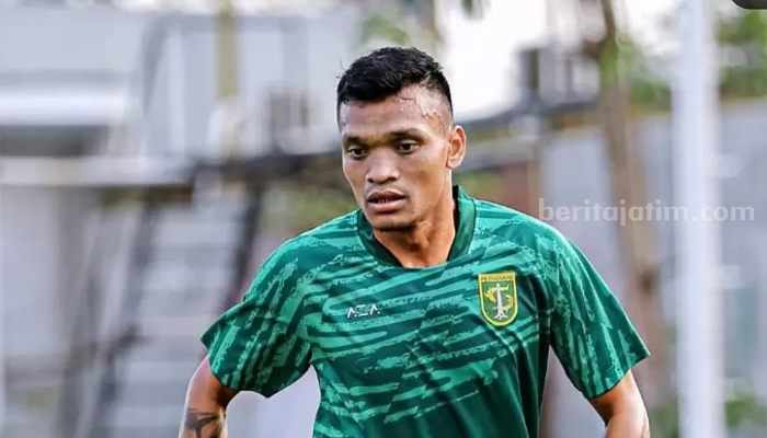 Ferdinand Sinaga, pemain Persebaya Surabaya. (Way)