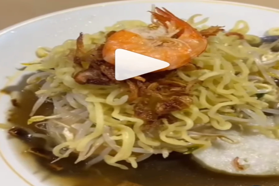 lontong mie