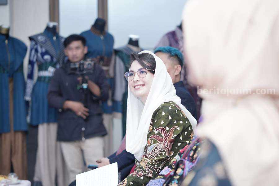 Ketua Dekranasda Provinsi Jatim Arumi Bachsin