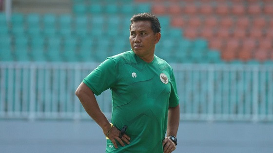 Ditangani Bima Sakti, Timnas U-17 Akan Latihan di Eropa PSSI menunjuk Bima Sakti Tukiman sebagai pelatih Timnas U-17 proyeksi Piala Dunia U-17 2023. (Foto: PSSI)