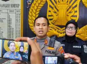 Polres Sumenep Sita 25 Gram Sabu dari 39 Tersangka Kapolres Sumenep,AKBP Edo satya Kentriko didampingi Kasi Humas, AKP Widiarti