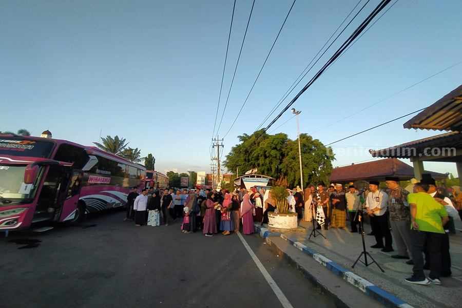 Persiapan pemberangkatan 69 jemaah haji asal Ponorogo pada Kamis (22/6) sore. (Foto/Istimewa)