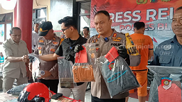 Pelajar di Blitar Dicekoki Miras lalu Diperkosa 2 Pria Kapolres Blitar AKBP Anhar Arlia Rangkuti merilis kasus perkosaan dengan korban pelajar