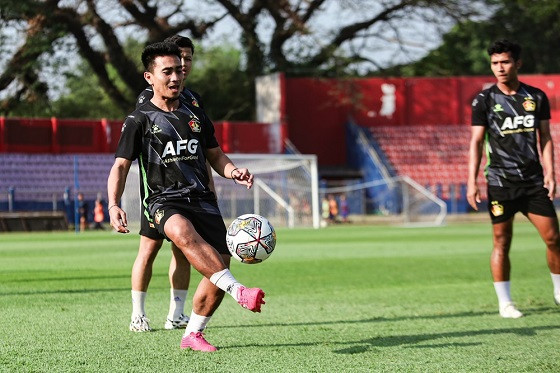 Gelandang mungil M. Taufiq dipastikan masih berada di skuad Persik Kediri musim depan. (Foto: PT LIB)