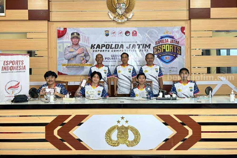 Tim MLBB ESI Lamongan yang berhasil meraih tiket ke Grand Final 8 besar, Piala Kapolda Jawa Timur E-Sport Competition 2023.